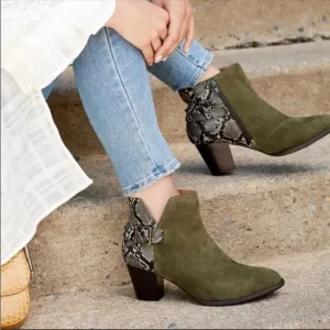 Nwot Vionic Naomi Snakeskin Suede Ankle Boots Olive Green sz 9