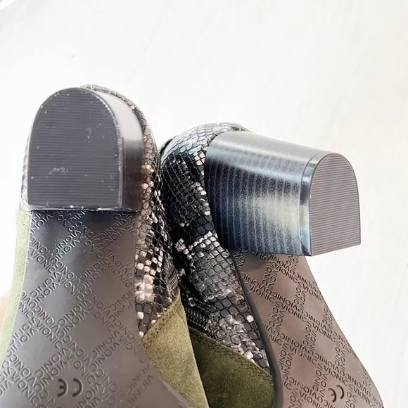 Nwot Vionic Naomi Snakeskin Suede Ankle Boots Olive Green sz 9
