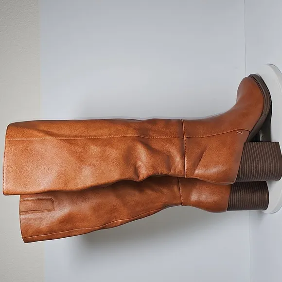 NWOT Zodiac Riona Boots Knee High Tall Block Stacked Heel Faux Cognac Brown 10