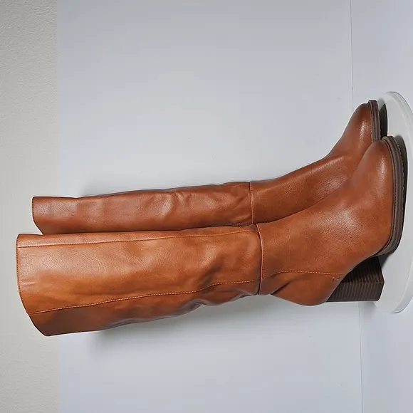 NWOT Zodiac Riona Boots Knee High Tall Block Stacked Heel Faux Cognac Brown 10