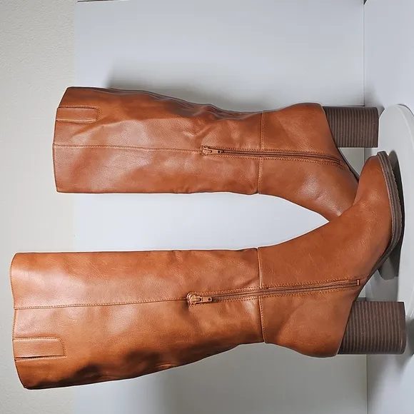 NWOT Zodiac Riona Boots Knee High Tall Block Stacked Heel Faux Cognac Brown 10
