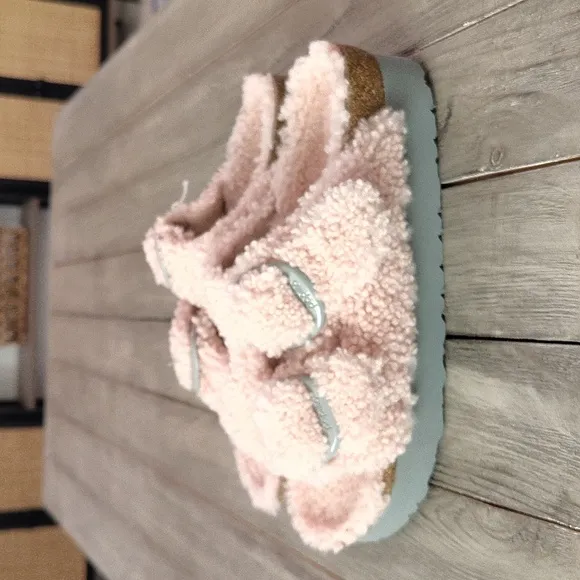 NWT Birkenstock Papillio Arizona Shearling Sandals In Pale Pink Size EU 37 $169