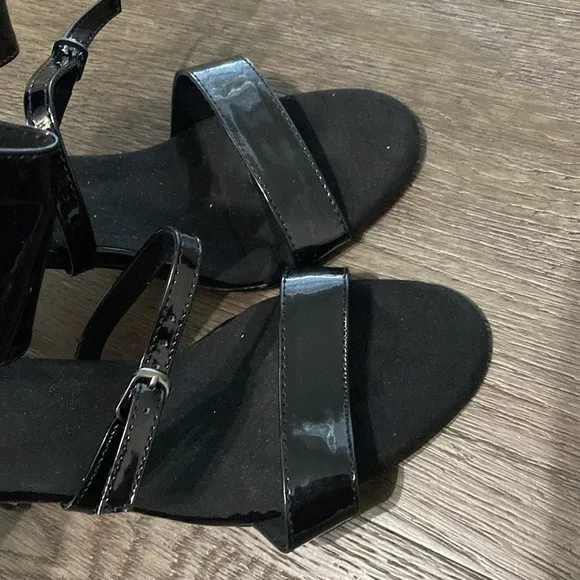 NWT BURJU Amante Thick Ankle Strap Heeled Sandals | Black | size 11