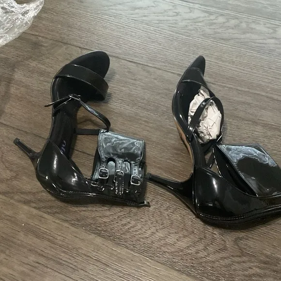 NWT BURJU Amante Thick Ankle Strap Heeled Sandals | Black | size 11