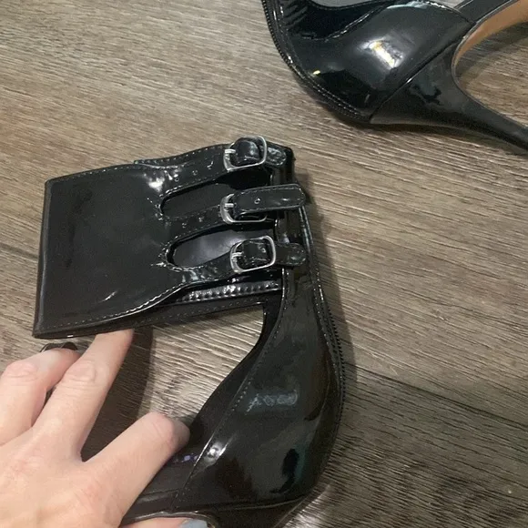 NWT BURJU Amante Thick Ankle Strap Heeled Sandals | Black | size 11