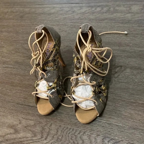 NWT BURJU Vaneno Open Toe Lace Up Stiletto Heeled Sandals | Size 5.5
