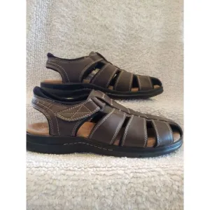 NWT DOCKERS Mens Brown Comfort Round Toe Sandals Shoes 12 M
