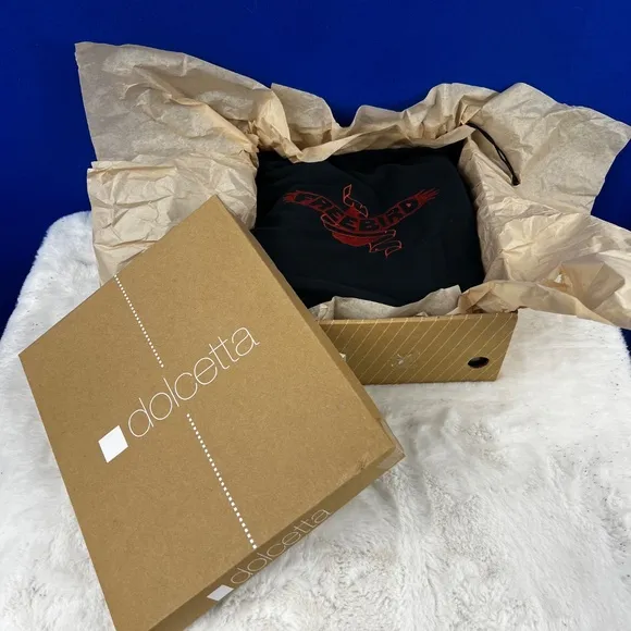 •NWT |•FREEBIRD BY STEVEN•| SIZE 9 'Marlon' Mary Jane Navy Blue Croc Shoes