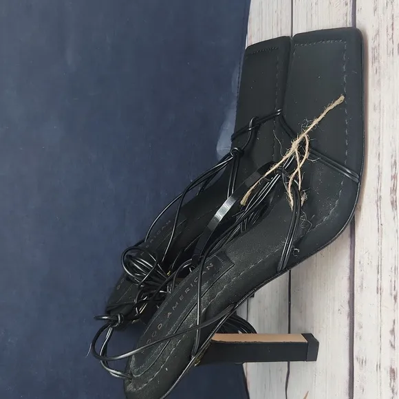 NWT Good American Cage Slanted Sandals Neoprene Black Lace Up Heel Size 5