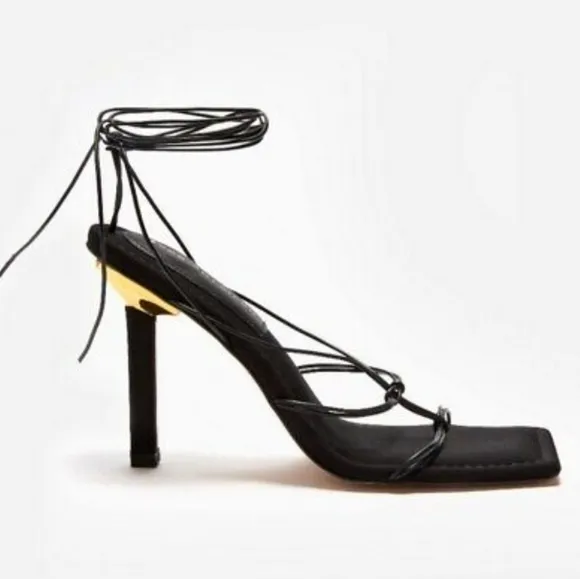 NWT Good American Cage Slanted Sandals Neoprene Black Lace Up Heel Size 5