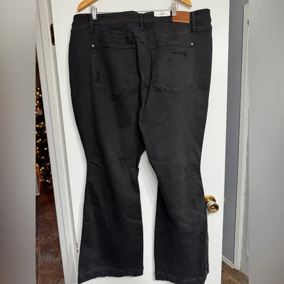 NWT Judy Blue High Waist Tummy Control Destroyed Black Flare Jeans Size 24W