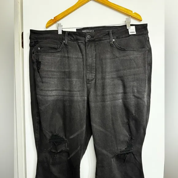 NWT Judy Blue High Waist Tummy Control Destroyed Black Flare Jeans Size 24W