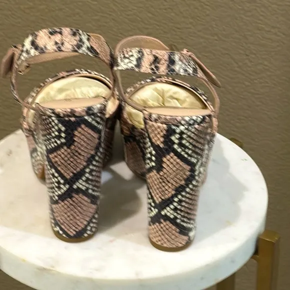 NWT  Kate Spade Leather Snakeskin Platform Sandals