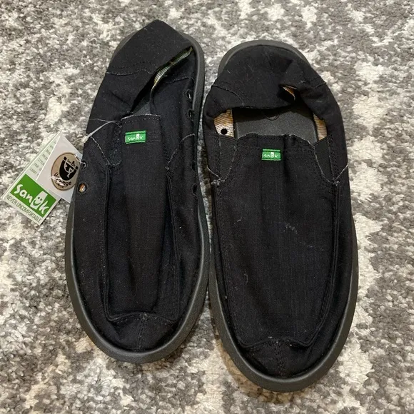 NWT Men’s Sanuk Pick Pocket slip-on shoes - Size 8