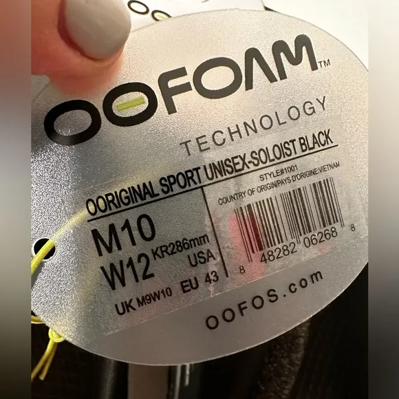 NWT OOFOS ORIGINAL SPORT UNISEX SOLOIST BLACKM10 W12 STYLE #1001 FLIP FLOPS