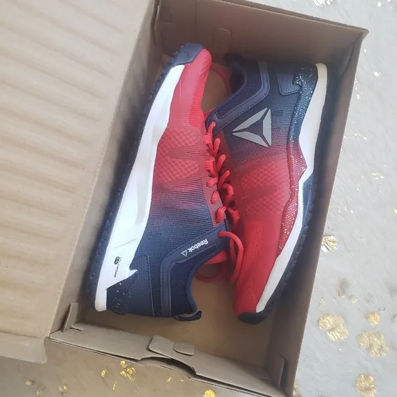 NWT Reebok JJ 1 SB Junior 5.5 Red Blue Tennis Shoe