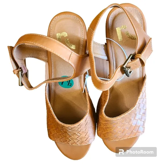 NWT REPORT Size 7.5 Isabella Brown Retro Peep-Toe Block Heel Wrap Ankle Sandals