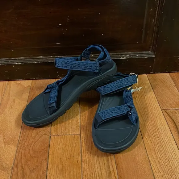 NWT Teva Hurricane XLT Men’s shoe 14