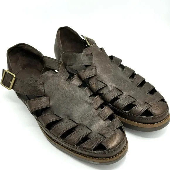 NWT Tommy Bahama Men’s 11.5D Maunai Leather Sandals dark brown