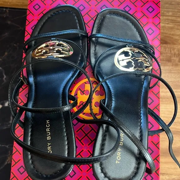 NWT: Tory Burch Capri Miller Wedge 85mm Leather Sandals in Black - Size 7.5