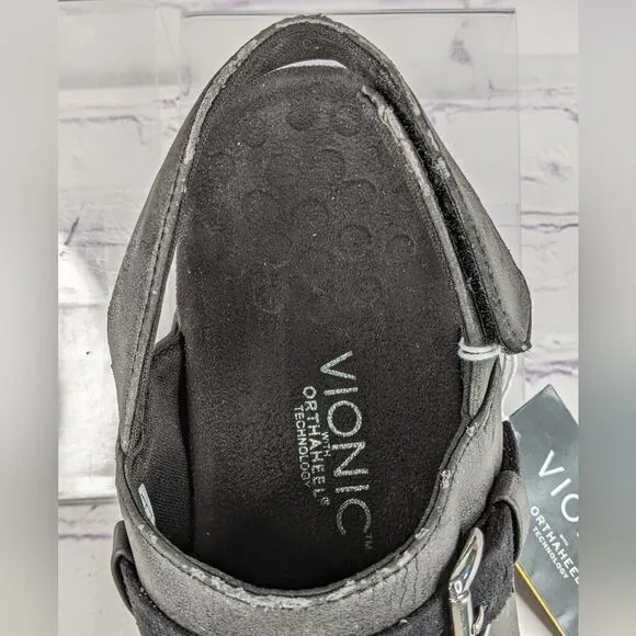 NWT Vionic Cairns Clogs with Orthaheel Technology