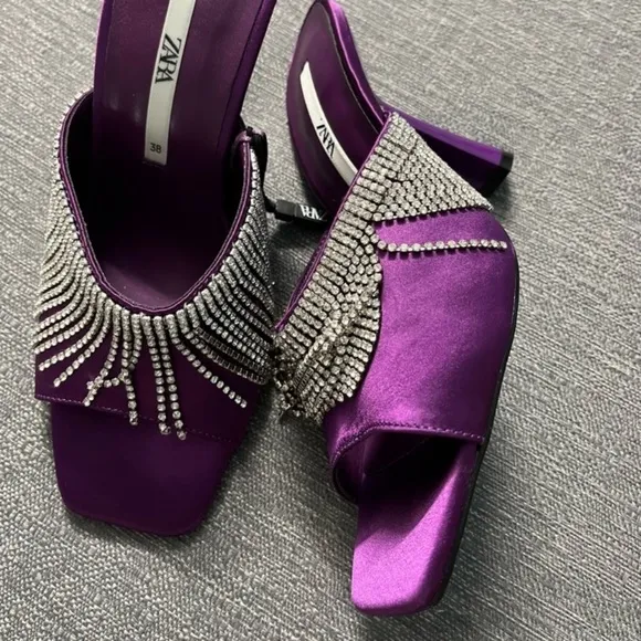 NWT. Zara Purple Sparkly Heeled Sandals with Rhinestone Fringe. Size 6,5.