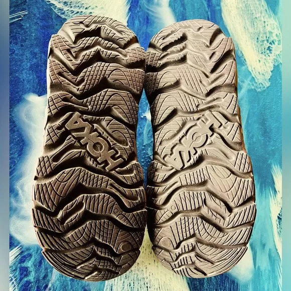 OFFER Hoka M-11, W-12 Restore Chukka PariaFarzaneh CHOCOLATE LIKENEW Worn twice