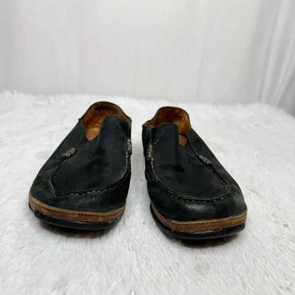 OLUKAI / Moloa black waxed leather slip on loafer shoes / 10