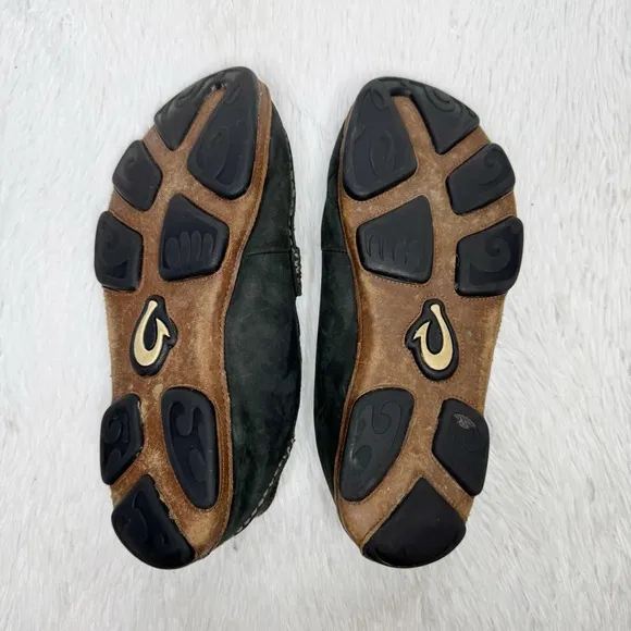 OLUKAI / Moloa black waxed leather slip on loafer shoes / 10