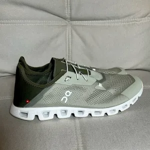 On Cloud 5 Coast Mens Running Shoes Green New Condition