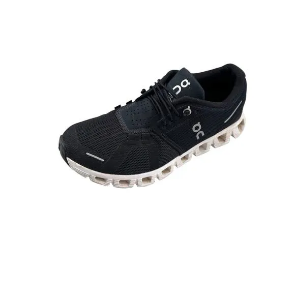 On Cloud 5 Women’s Running Shoes Black/White Sz 7 Athleisure Gym