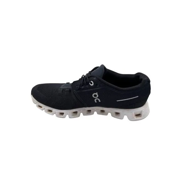On Cloud 5 Women’s Running Shoes Black/White Sz 7 Athleisure Gym