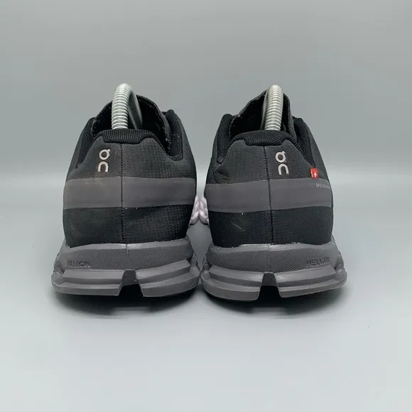 On Cloudflow Running Shoes Men’s Sz 8.5 / Women’s Sz 10