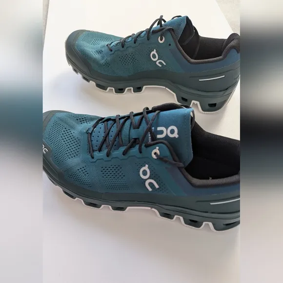 ON-Running Mens Cloudventure Running Shoe - Size 10.5
