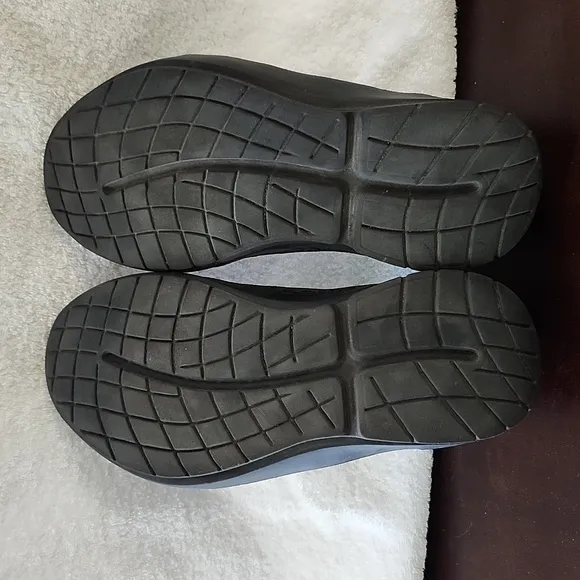 Oofos Eezee Low Recovery Men's 11 Black Shoes