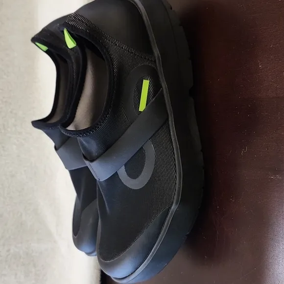 Oofos Eezee Low Recovery Men's 11 Black Shoes