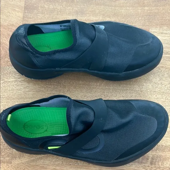 OOFOS  Men Shoes