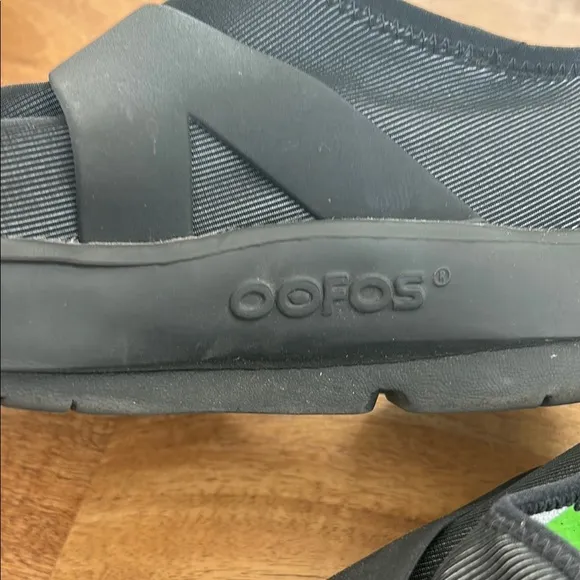 OOFOS  Men Shoes