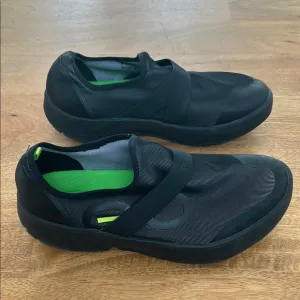 OOFOS  Men Shoes