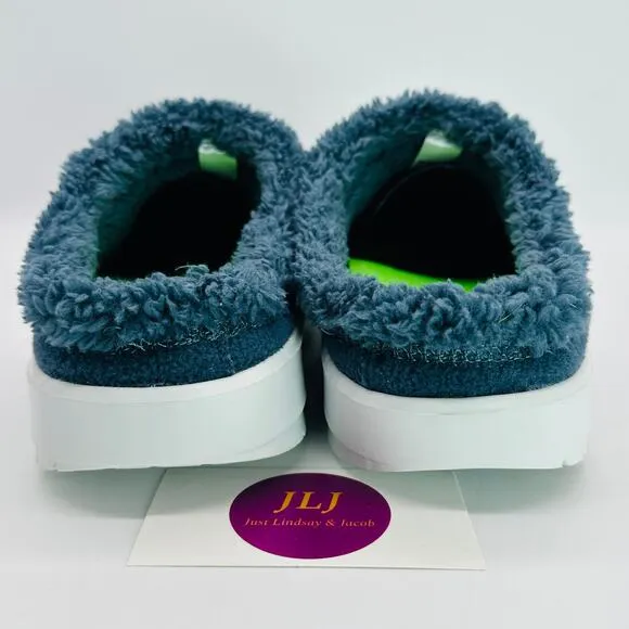OOFOS Men's OOcoozie Mule Slip On Recovery Shoes Moroccan Blue Sherpa Size 8