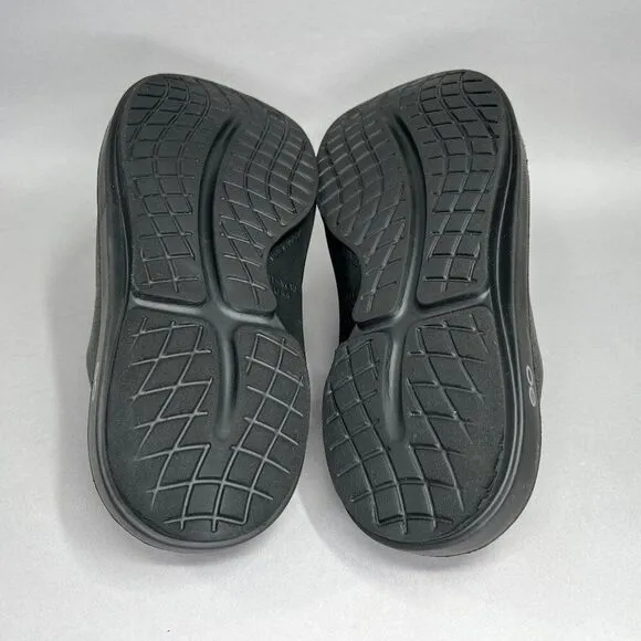 Oofos Men's Size 11 Black Oocloog Clogs