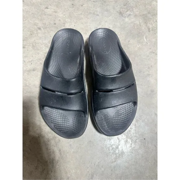 OOFOS OOahh Recovery Sandal Slide Slip On Shoes Black Mens Size 6 Women Size 8