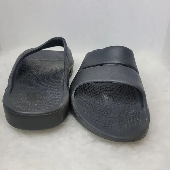 OOFOS OOahh Recovery Unisex Black Matte Sandals Shoes Size 10 M 12W