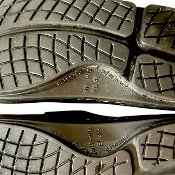 Oofos Ooahh Slides | Recovery Sport SandalsWomen Size 13/Mens 11 | Black SlipOn