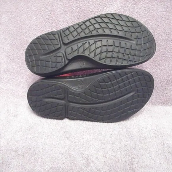 OOFOS OOahh Snake Slide Sandals Size 7 Limited Edition Slip On Foam Arch Recover