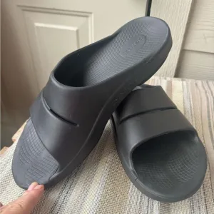 OOFOS OOAHH SLIDE UNISEX Size M12/ W14