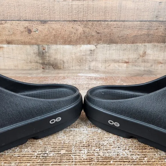 OOFOS OOcloog Men's US 14 EU 47 Black Comfort Slip-On Slide Recovery Clog Shoes