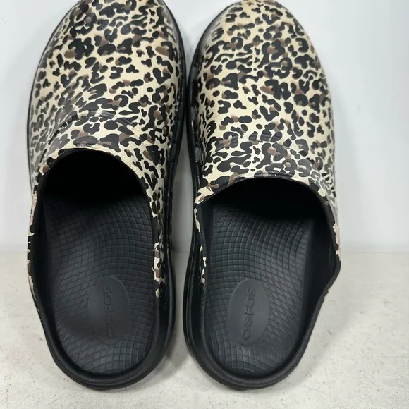 OOFOS Oocloog Recovery Shoes Limited Edition Leopard Print Clog Wms 9 (M7) 40EU