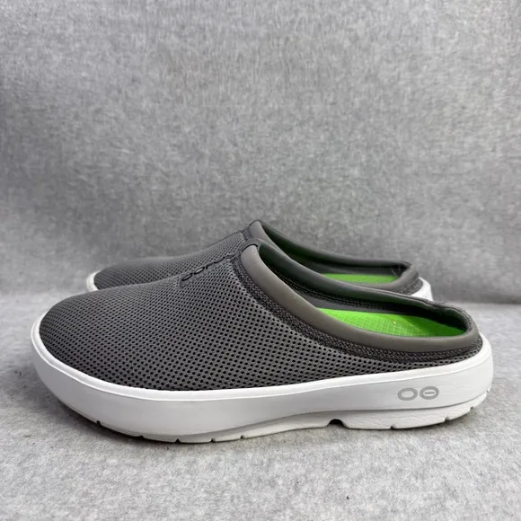 Oofos OOcoozie Mens Shoes Size 10.5 Grey &amp; White Slip On Mules Comfort Recovery