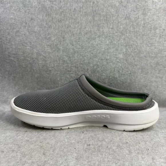 Oofos OOcoozie Mens Shoes Size 10.5 Grey &amp; White Slip On Mules Comfort Recovery